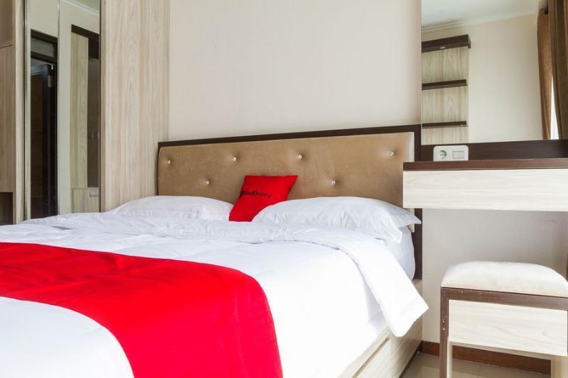 Reddoorz Apartment @ Gateway Pasteur Бандунг Екстер'єр фото